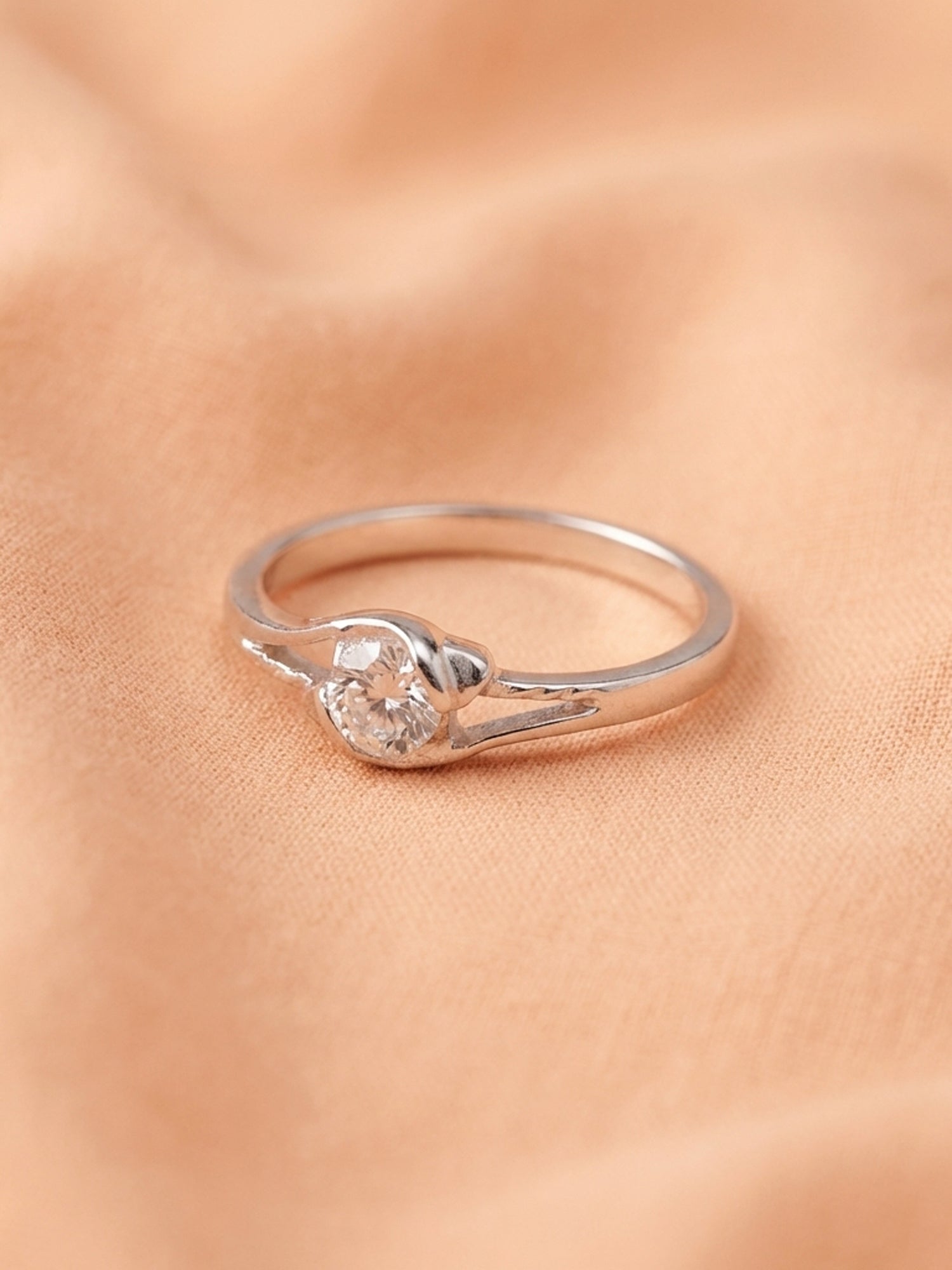 Silver Shimmering Split-Shank Solitaire Ring
