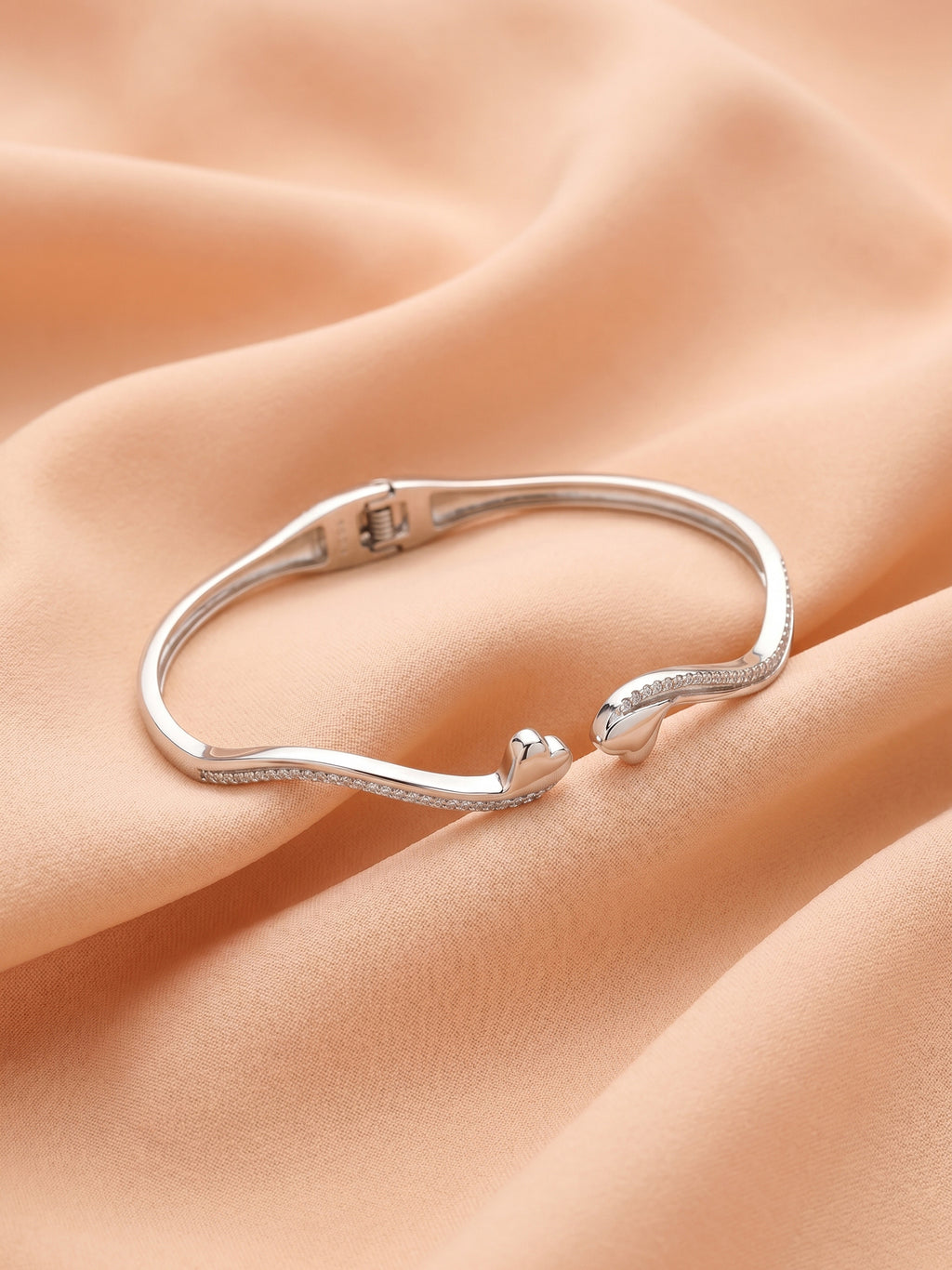 Wavy Pavé CZ Heart Bangle Bracelet