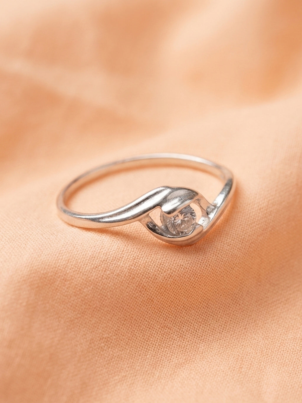 Fluid Ribbon Solitaire Ring