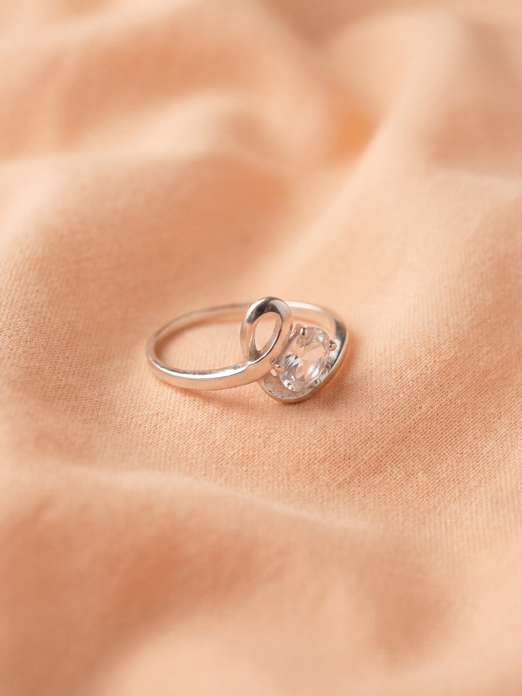 Silver Oval Wave Solitaire Ring