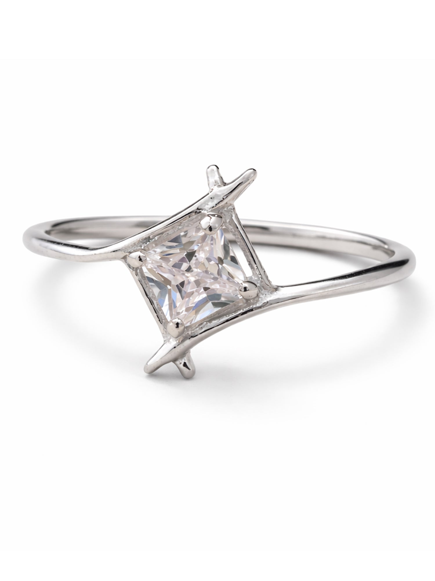 Kite-Oriented Princess Solitaire Ring