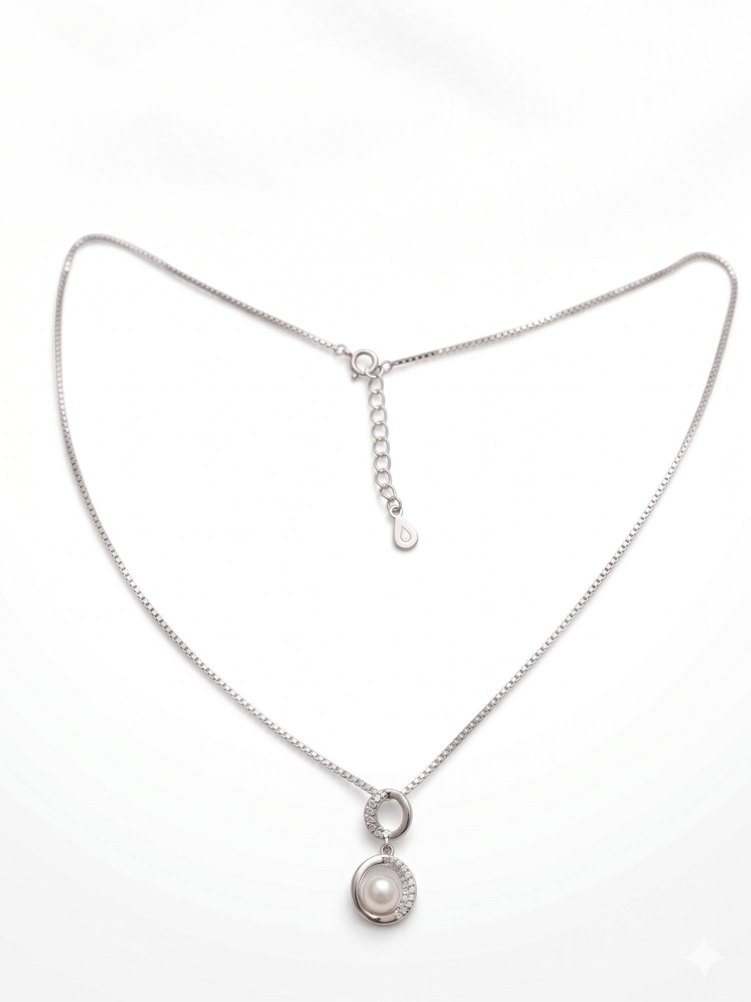 Silver Shimmering Pearl & Halo Pendant Necklace