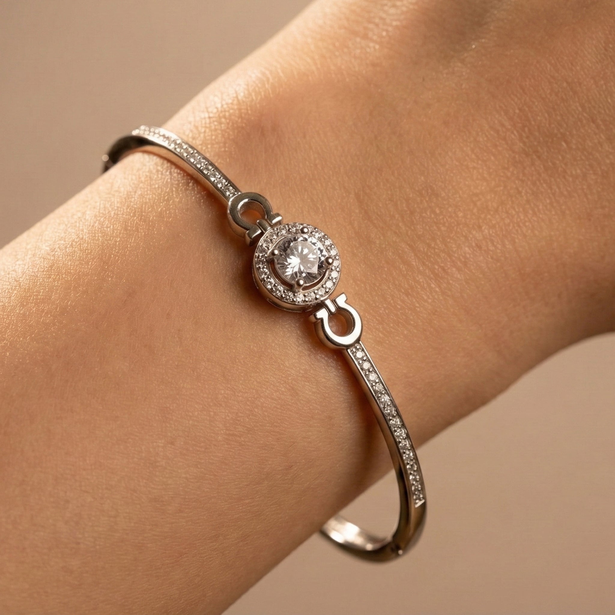 Aurelia Halo Bangle