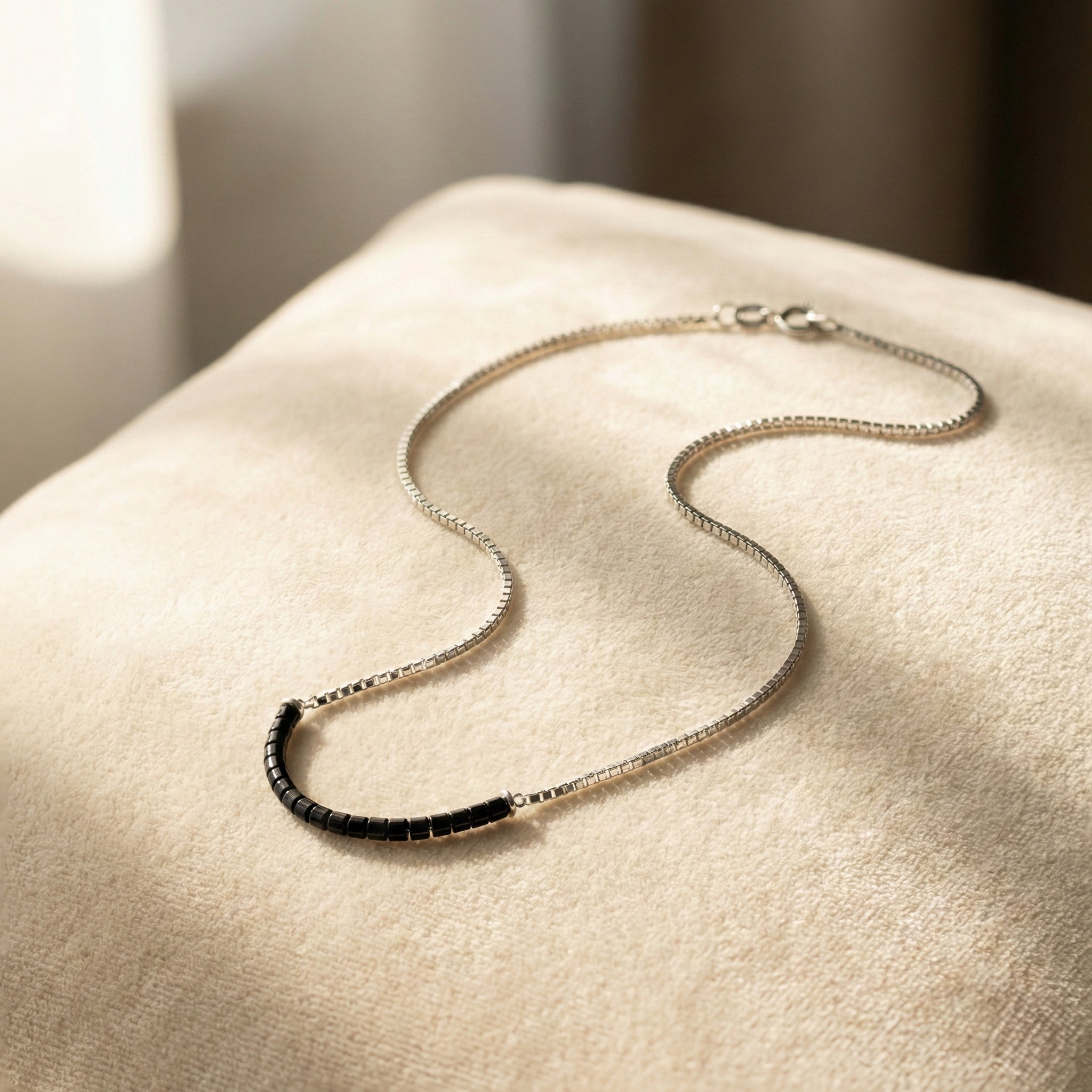 Luna Arch Mangalsutra