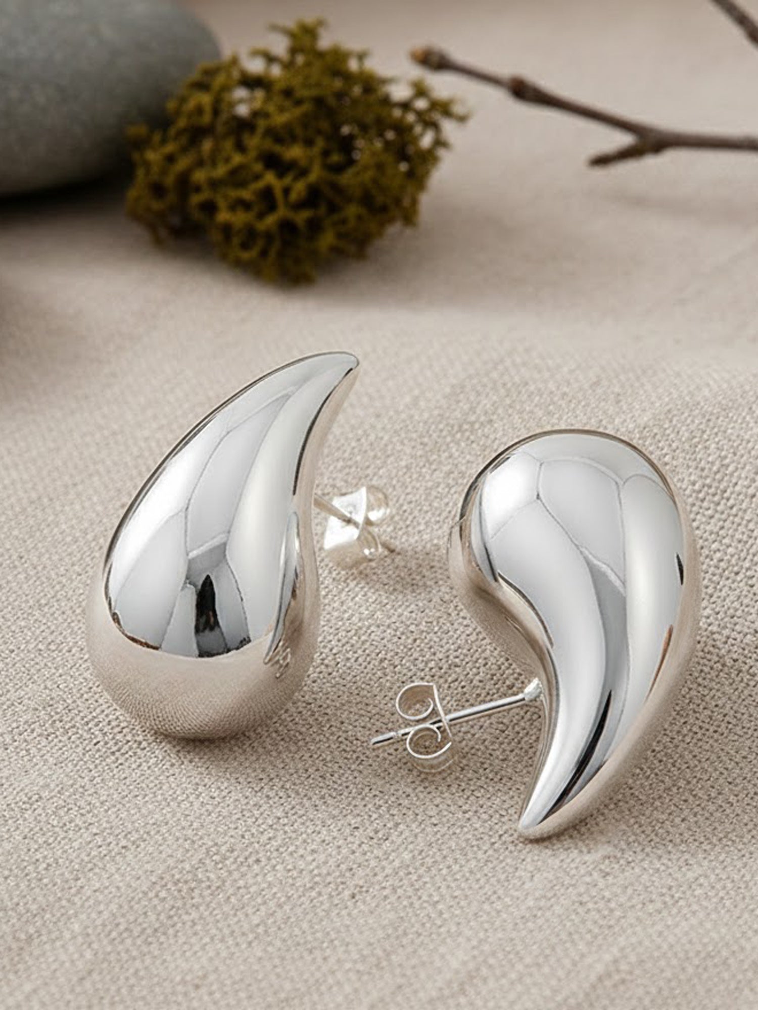 Liquid Contour Studs