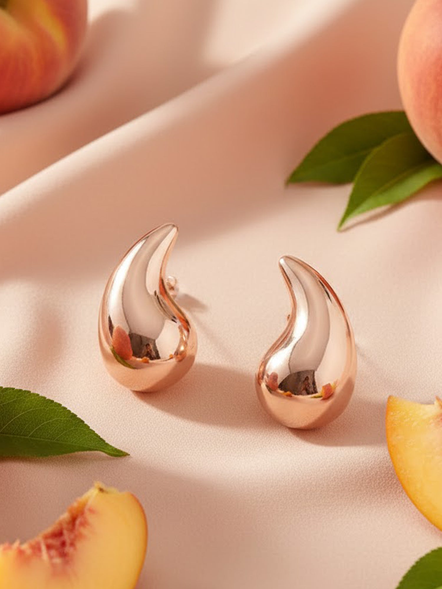 Liquid Contour Studs