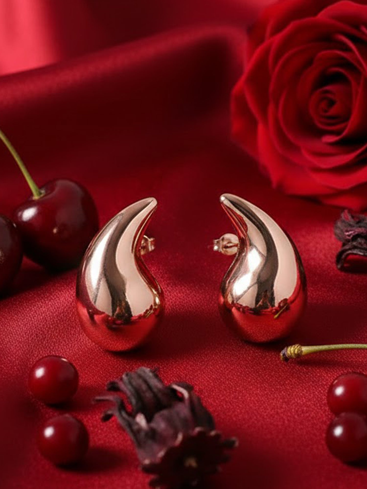 Liquid Contour Studs